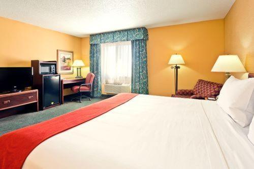 Holiday Inn Express Hotel Fort Campbell-Oak Grove By Ihg Phòng bức ảnh