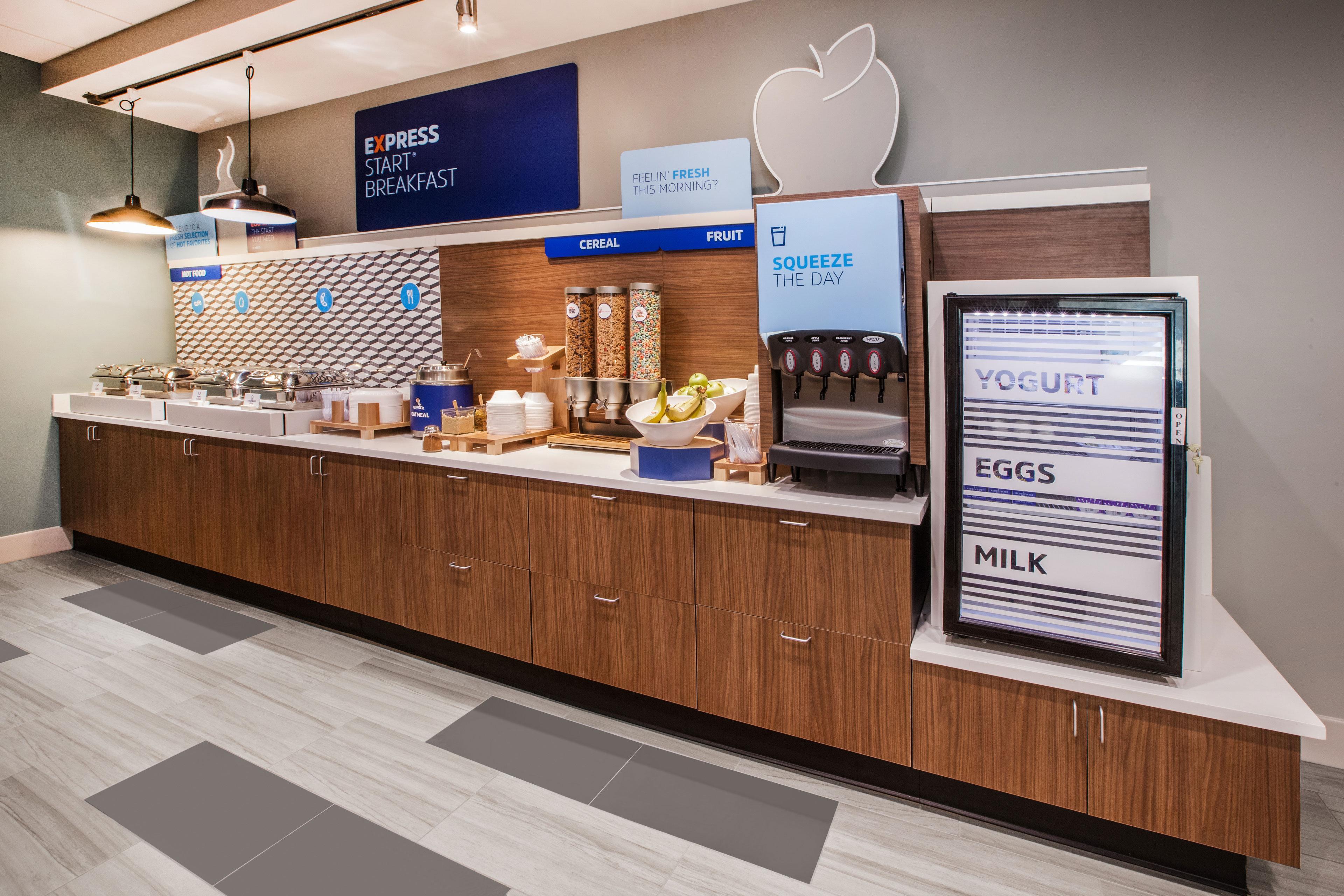 Holiday Inn Express Hotel Fort Campbell-Oak Grove By Ihg Ngoại thất bức ảnh
