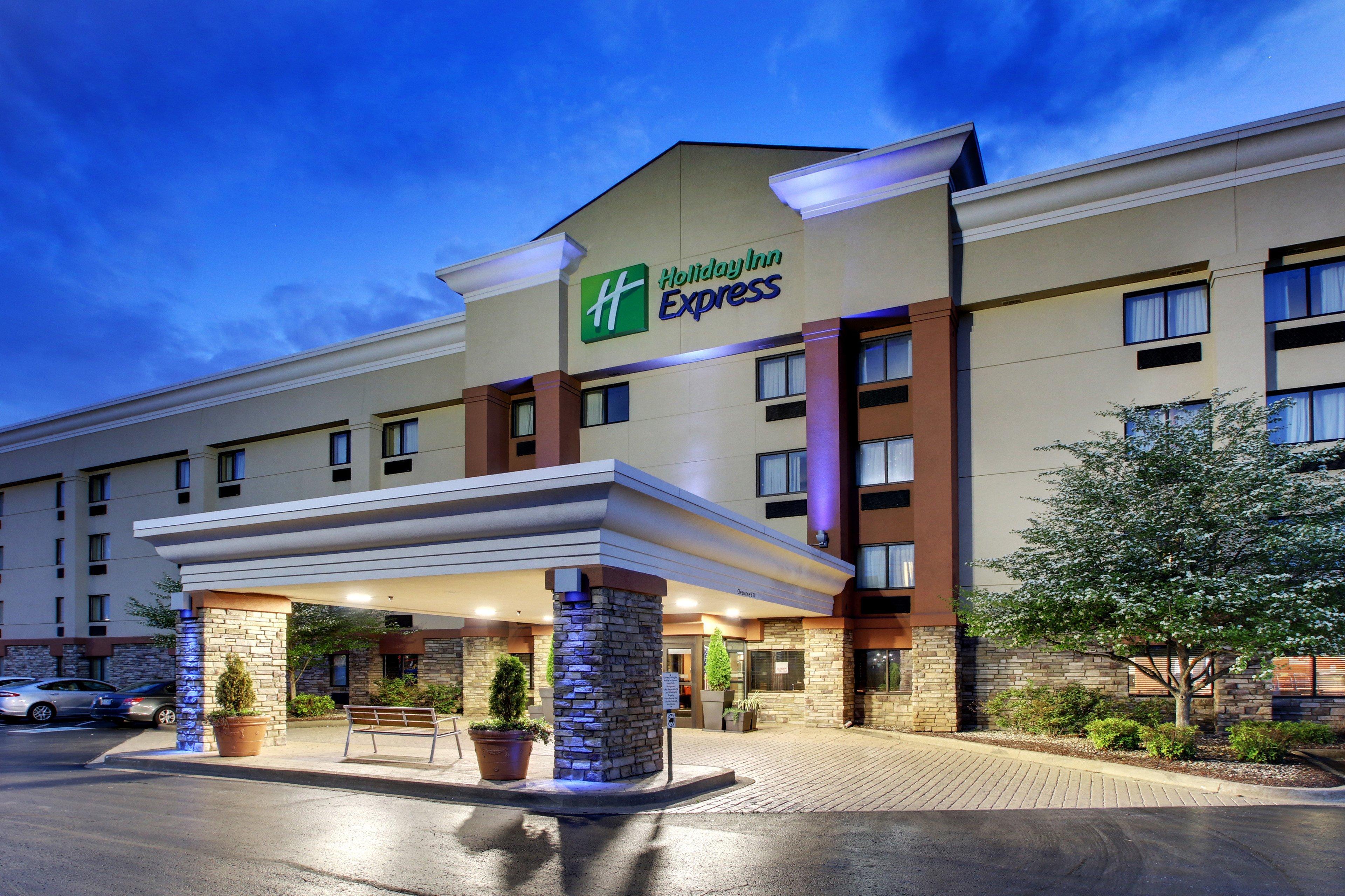 Holiday Inn Express Hotel Fort Campbell-Oak Grove By Ihg Ngoại thất bức ảnh
