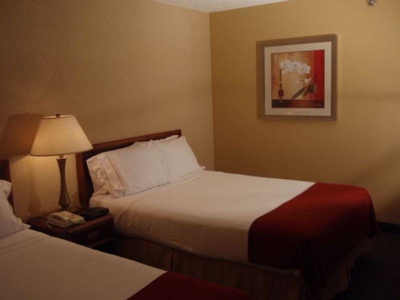 Holiday Inn Express Hotel Fort Campbell-Oak Grove By Ihg Phòng bức ảnh