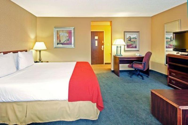 Holiday Inn Express Hotel Fort Campbell-Oak Grove By Ihg Phòng bức ảnh
